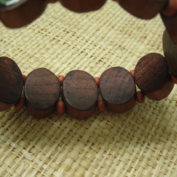 Handmade Wood Religious Pictures Bracelet - Picture 9 of 16